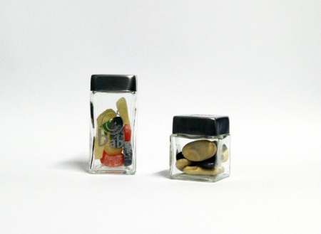 Peper-zout. Nadien te gebruiken in de keuken.